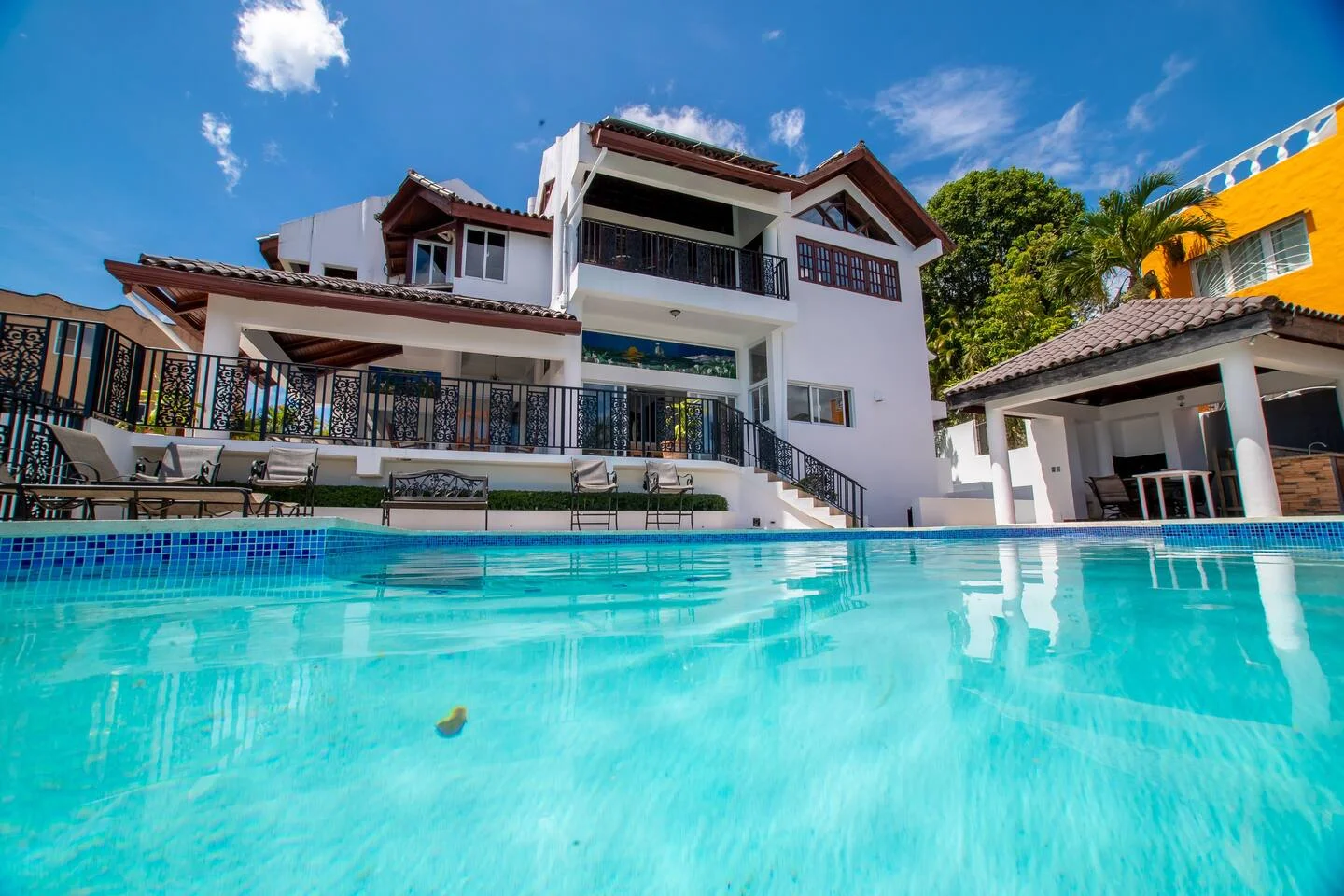 Colonial oceanview 10 bedrooms villa  - photo 1
