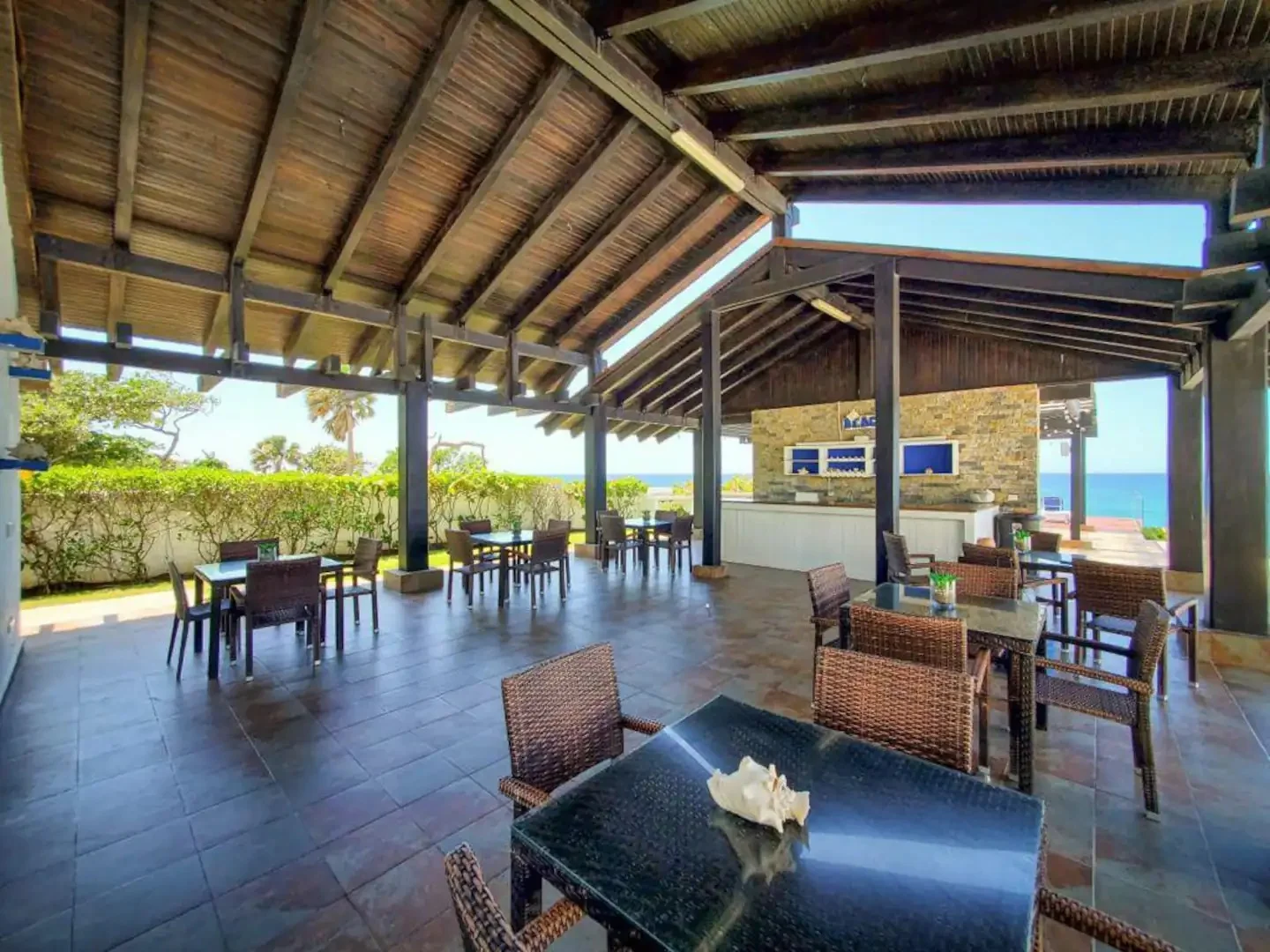 beachfront luxury 2 bedrooms apartment playa laguna - photo 5