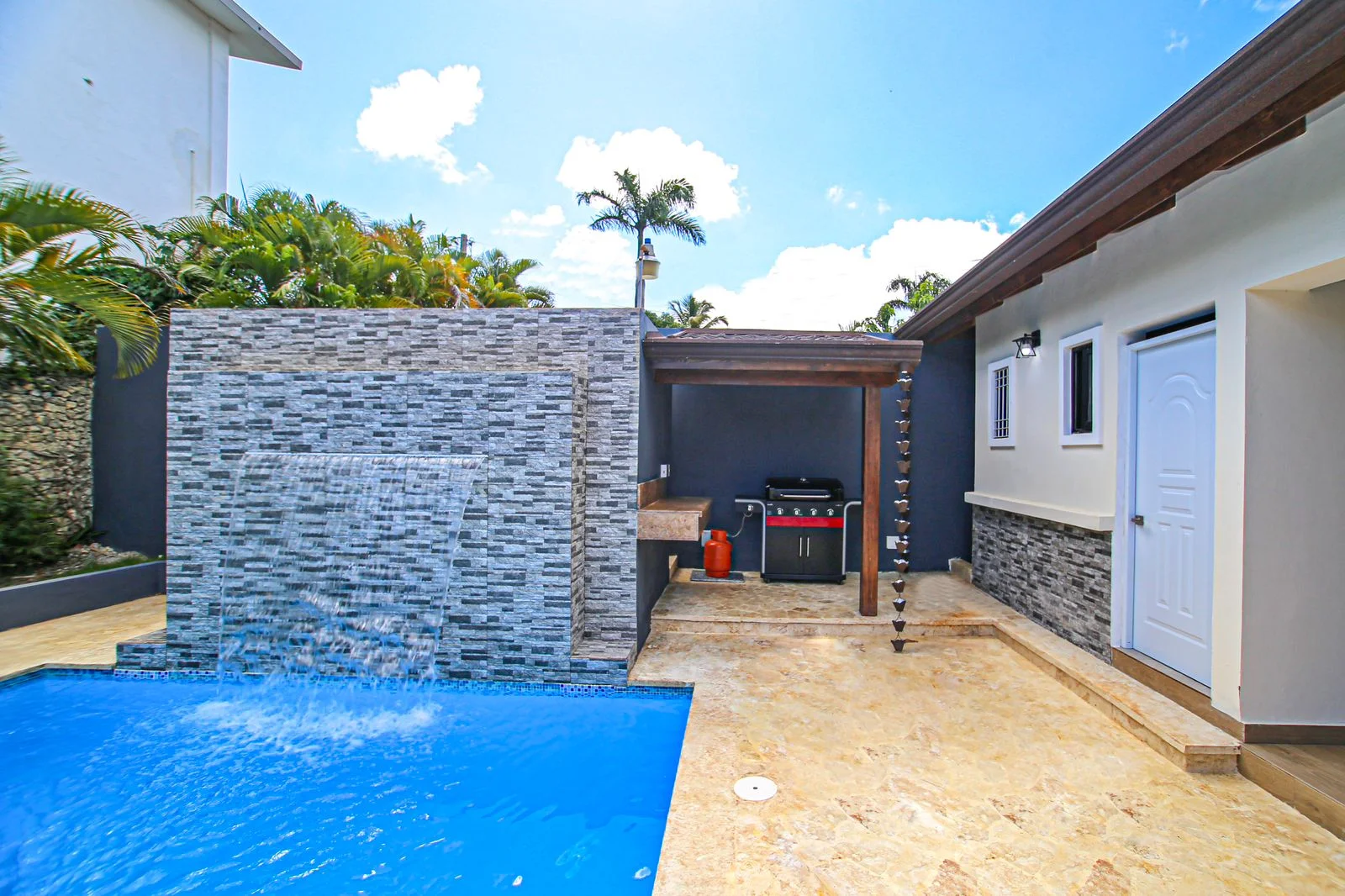 5 bedrooms villa in the city of Sosua/ Irma - photo 3