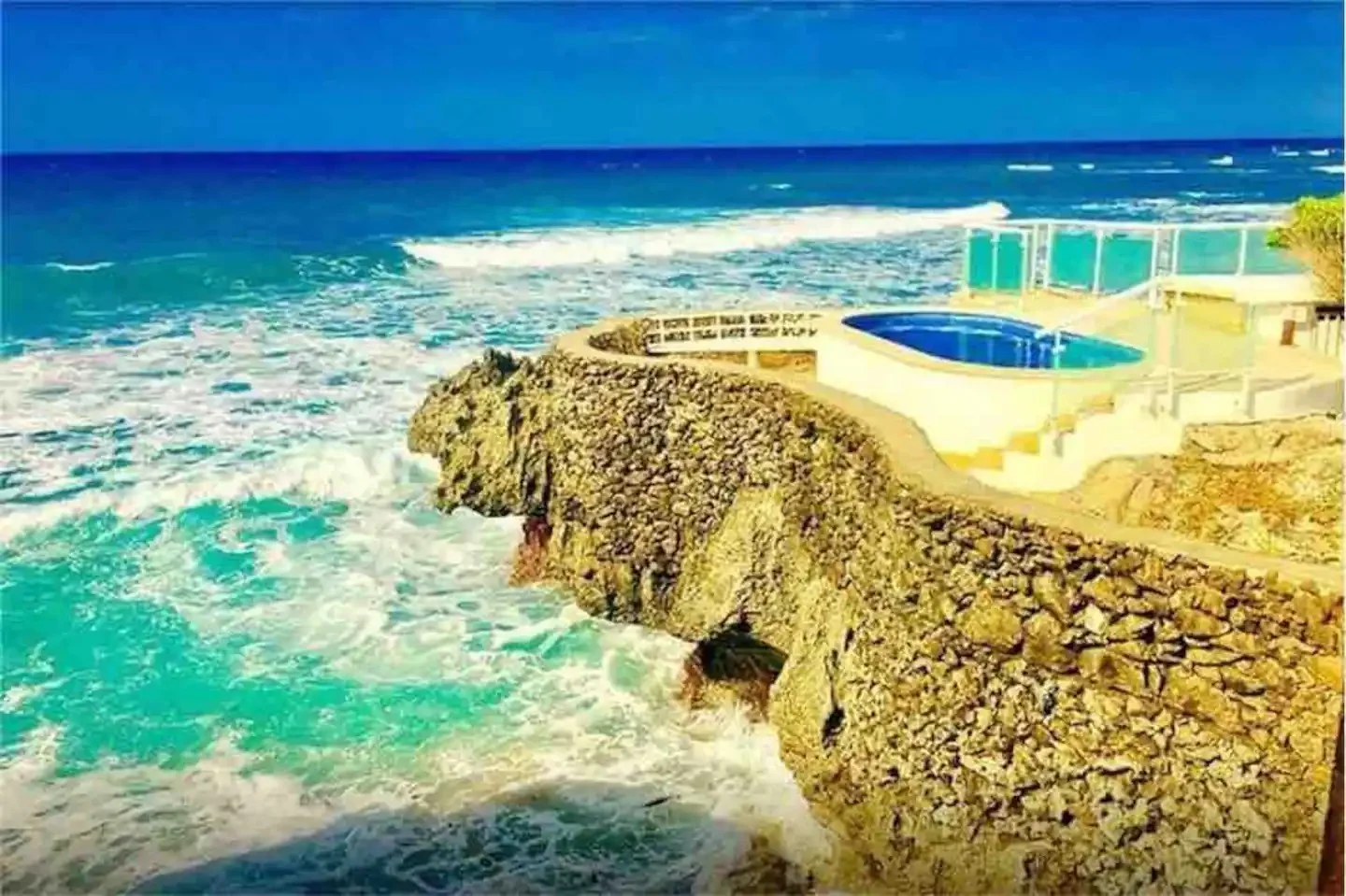 BEACHFRONT LUXURY 2 BEDROOMS APARTMENT PLAYA LAGUNA - photo 6